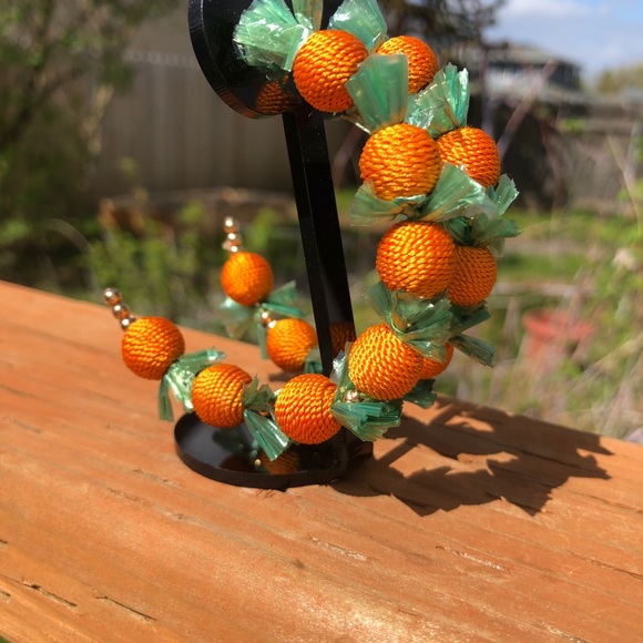 Kenneth J Lane 🆕 Orange Hoop Earrings pierced $80 new - Picture 7 of 11
